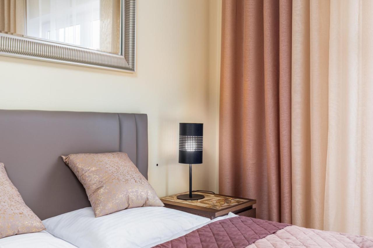 Apartamenty Trzy Korony By Noclegi Renters Świnoujście  Eksteriør billede