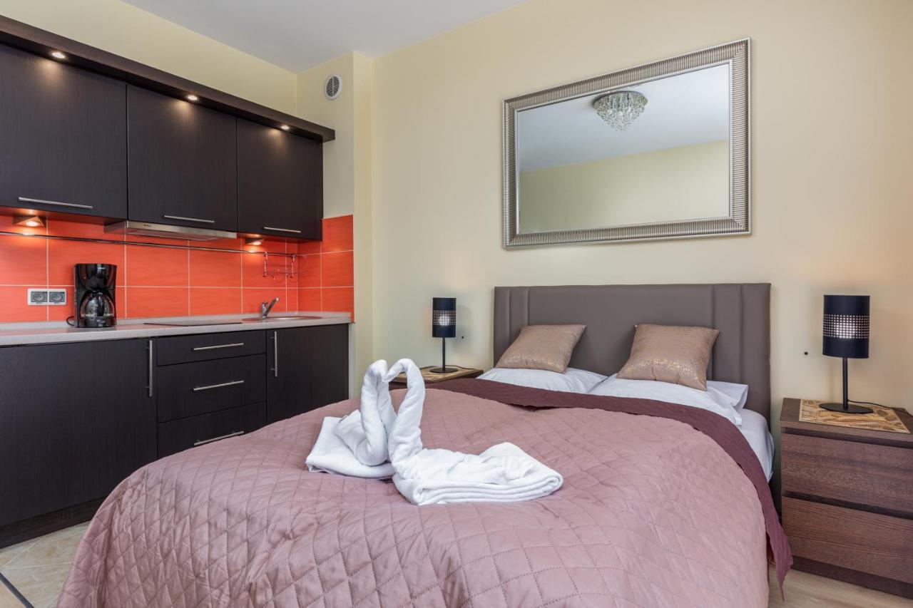 Apartamenty Trzy Korony By Noclegi Renters Świnoujście  Eksteriør billede